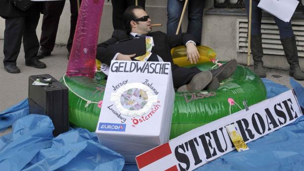 Attac-Protest gegen das Bankgeheimnis in Österreich
