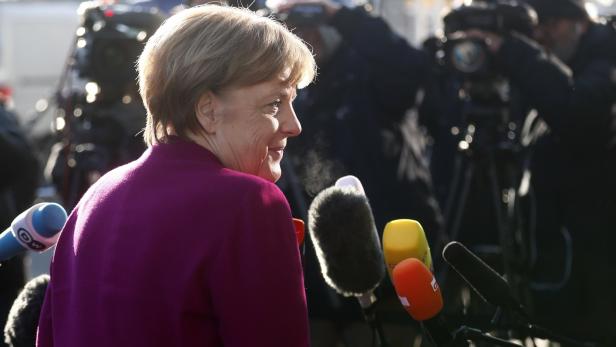 Kanzlerin Merkel vor der CDU-Zentrale.