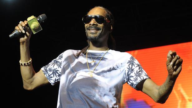 Snoop Dogg, 44, heißt mit dem Taufnamen Calvin Boradus