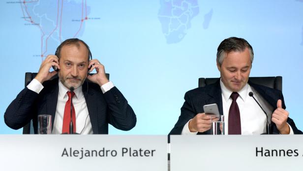 Alejandro Plater wird am Freitag Telekom-Boss Hannes Ametsreiter (r.) ablösen.