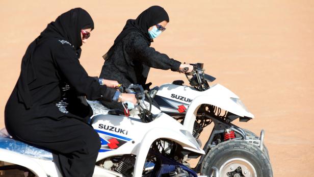 Motorrad- und Autofahren: Frauen in Saudi-Arabien bekommen endlich mehr Rechte