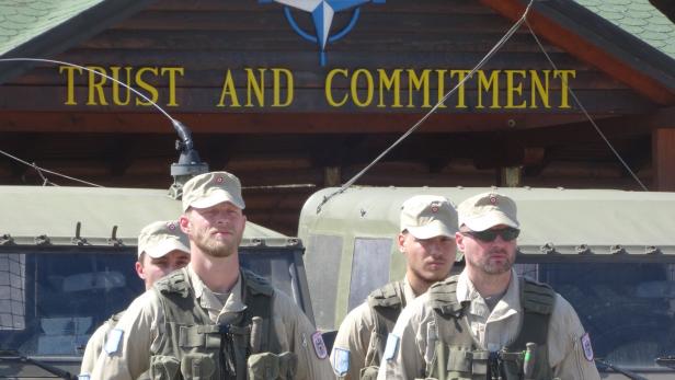 Österreichische Soldaten unter NATO-Kommando im Kosovo.