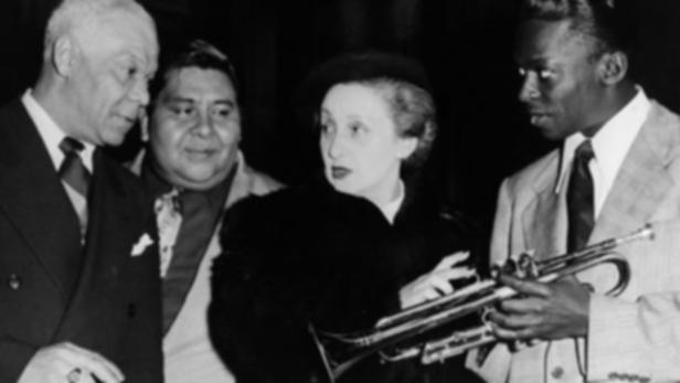 Die Grande Dame des Jazz: Nica Rothschild mit Sidney Bechet, Russell Moore und Miles Davis.