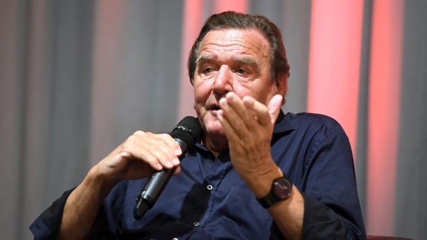 Altkanzler Gerhard Schröder bei einer Wahlkampfveranstaltung im August.