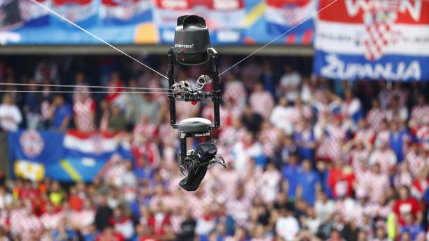 Die Kamerabilder der UEFA sorgten schon zu Beginn der EM für Kritik.