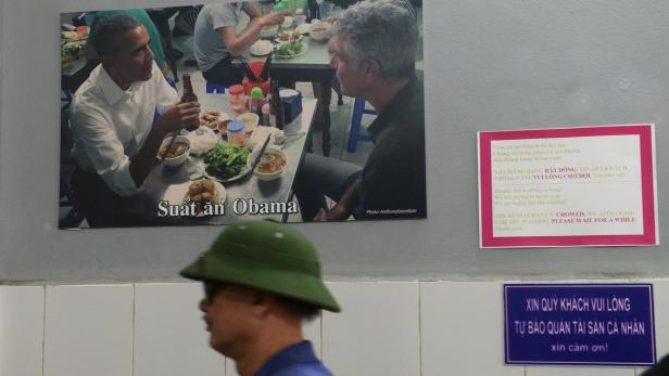 Obama-Bilder zieren die Wände im &quot;Bun Cha Huong Lien&quot;.
