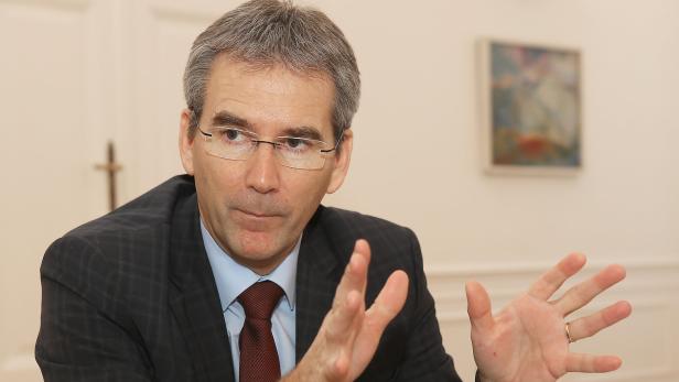 Hartwig Löger im Interview am 29.12.2017 in Wien. Seit 18. Dezember 2017 ist Löger Bundesminister für Finanzen in der Bundesregierung Kurz.