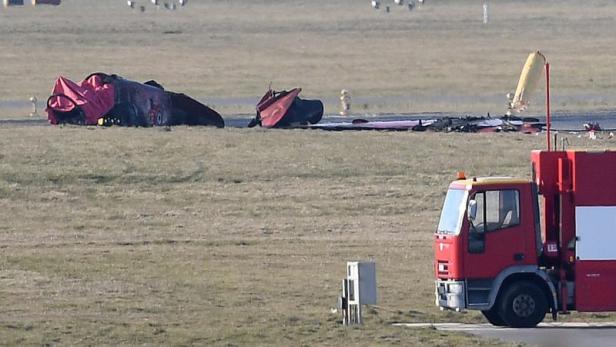 Ein Toter bei Absturz von Flugzeug der britischen Luftwaffe