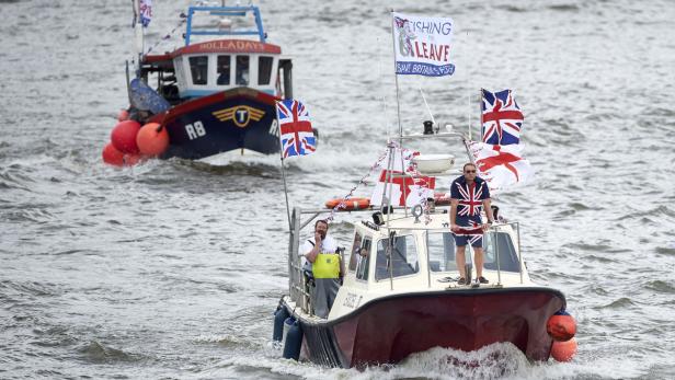 Eine Schifffahrt für den EU-Austritt: Brexit-Befürworter auf der Themse