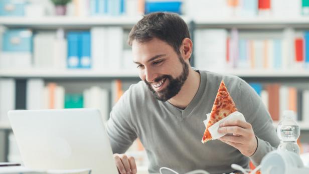 Studie: Pizza sorgt für mehr Motivation in der Arbeit