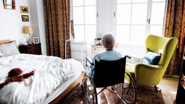 Pflegeregress abgeschafft: Wartelisten trotz freier Plätze