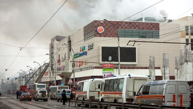 Dutzende Tote bei Feuer in russischem Einkaufszentrum