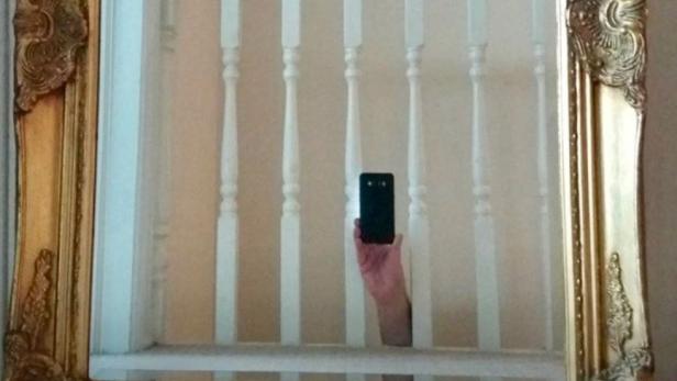 Viral: Spiegel-Verkäufer knipsen Gustostückerl unter den Selfies