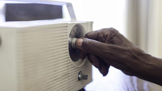 Bewerbung von "Hexerei": 23 Radiosender in Uganda geschlossen