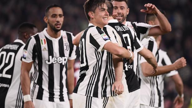 Fußball: Juventus nach 3:1 über Milan vier Punkte vor Napoli