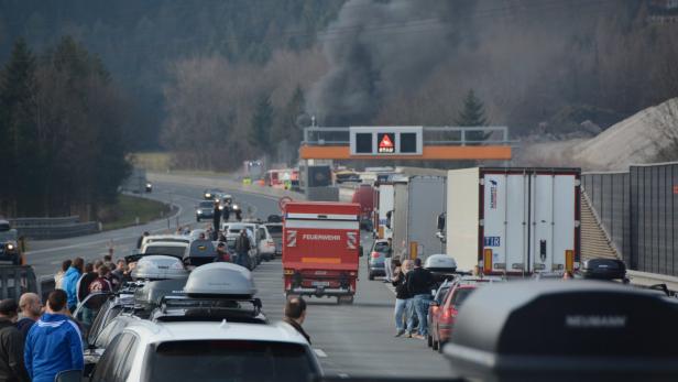 Rettungsgassen werden in Oberösterreich intensiver von Polizei kontrolliert
