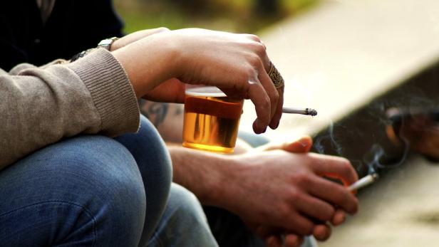 Drogenbericht: Die Österreicher rauchen immer weniger