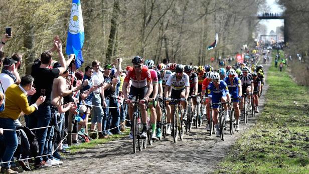 Goolaerts nach Sturz bei Paris-Roubaix in kritischem Zustand
