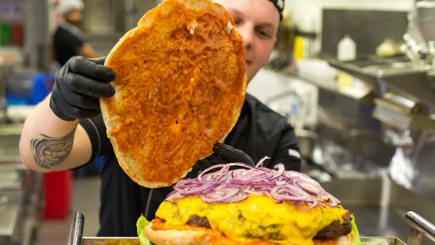 4,5 Kilo: Wo es den größten Burger in Wien gibt