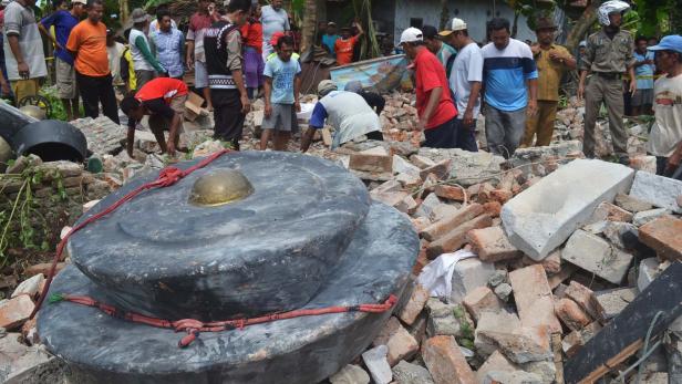 Indonesien: Sieben Tote beim Einsturz eines Kulturzentrums