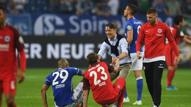 Gut lachen: Kovac und seine Frankfurter bezwangen Schalke im Halbfinale.