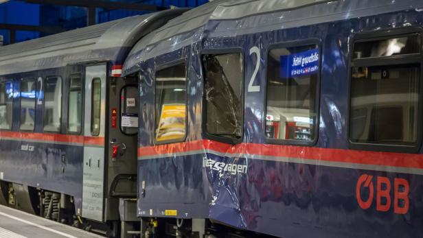 Schwerer Zugunfall in Salzburg, weil niemand Notbremse fand