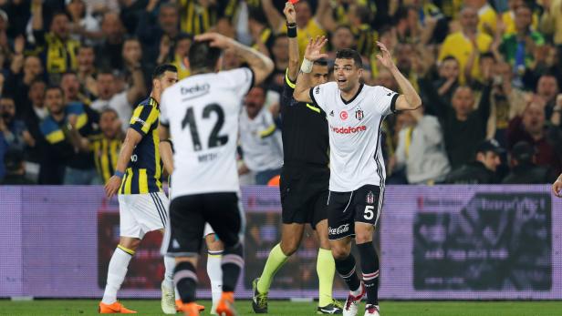 Turkish Cup - Semi Final - Fenerbahce vs Besiktas