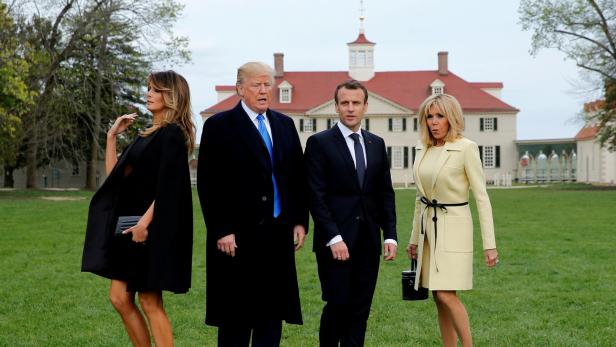 Donald und Melania Trump mit Emmanuel und Brigitte Macron in Mount Vernon.
