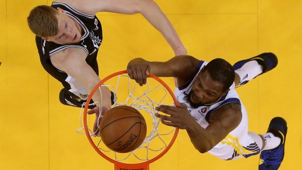 SPO-BKO-BKN-SAN-ANTONIO-SPURS-V-GOLDEN-STATE-WARRIORS---GAME-FIV