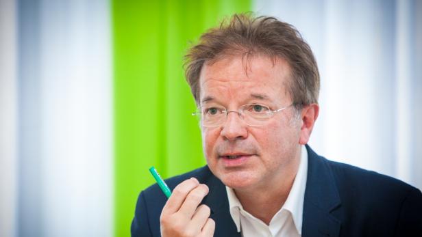„Oberösterreich muss bei der Umsetzung der Energiewende ein Vorreiter sein“: Umweltlandesrat Rudi Anschober (Grüne) .