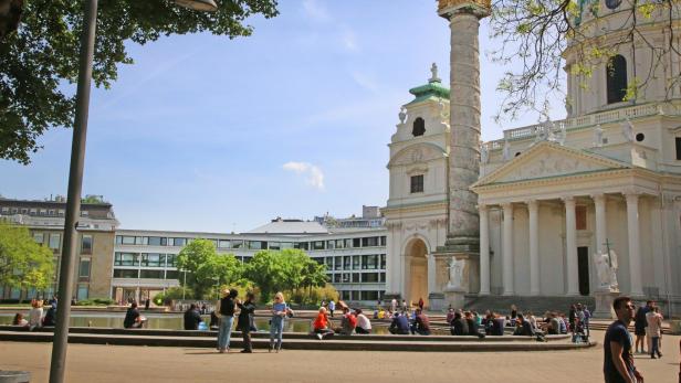 Zeitgleich mit dem Umbau des Wien Museums möchte die Zürich-Versicherung das benachbarte Winterthur-Gebäude sanieren und erhöhen.
