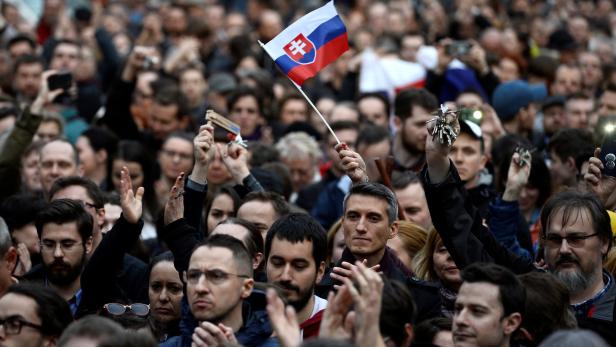 Tausende Slowaken demonstrierten für vorgezogene Parlamentswahl