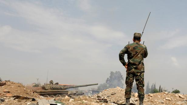 Syrische Armee erobert Dörfer östlich des Euphrat