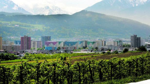 Im Westen Österreichs - etwa in Innsbruck - treiben Spekulanten die Preise in die Höhe