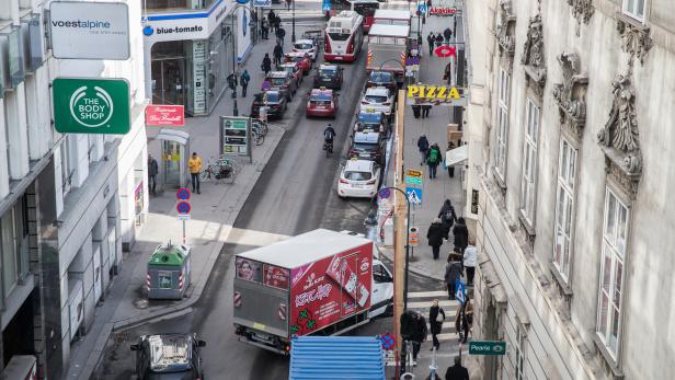 Nur 3000 Autos sind täglich auf der Rotenturmstraße unterwegs - aus Sicht der Grünen sind das beste Voraussetzungen für eine Begegnungszone