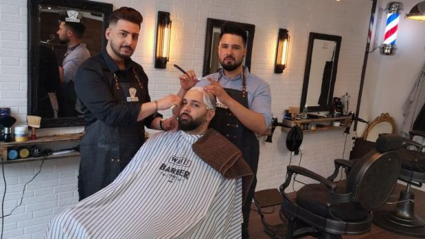 Jungunternehmer eröffnen Gent's Life: Bart und Bier beim Barbier