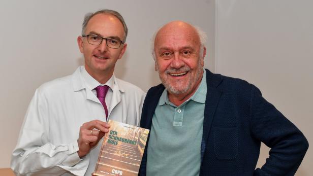 Lungenprimar Bernd Lamprecht und COPD-Patient und Autor Wolfgang Bankowsky (re.)
