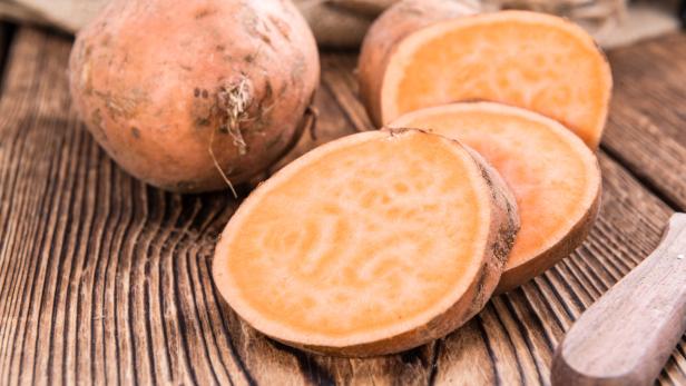 Farbenfroh: Knödel aus Süßkartoffeln