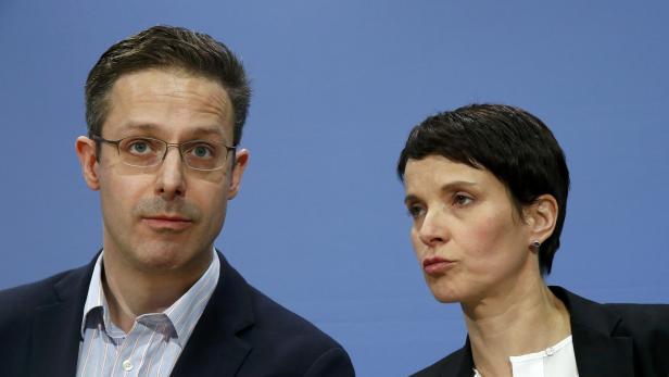 NRW AfD party leader Pretzell and AfD leader Petry address a news conference in Berlin