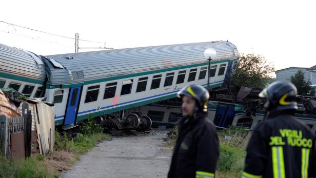 Zugsunglück in Italien: Zwei Tote und 20 Verletzte