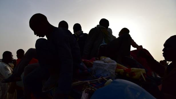 Libysche Menschenhändler sollen 15 Migranten erschossen haben