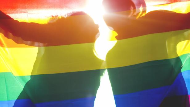 Homosexueller Arzt klagt Republik, weil er im Iran geoutet wurde