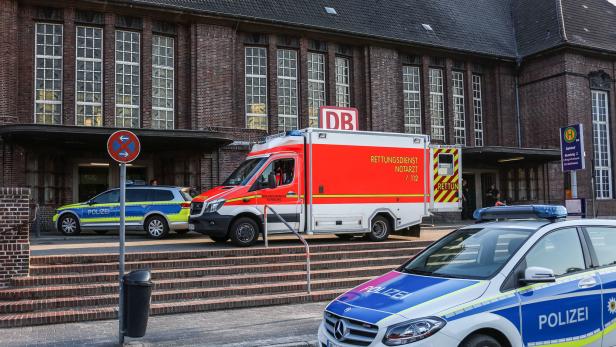 Messerangriff in Flensburg - Bahnhofsareal abgesperrt.