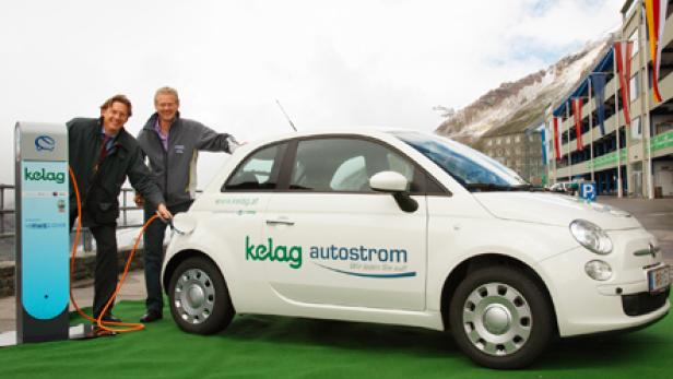 E-Tanken mit Blick auf den Großglockner