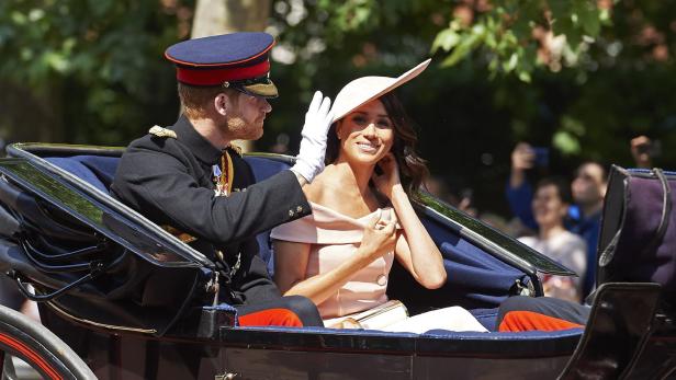 Militärparade: Herzogin Meghan bricht royalen Dresscode