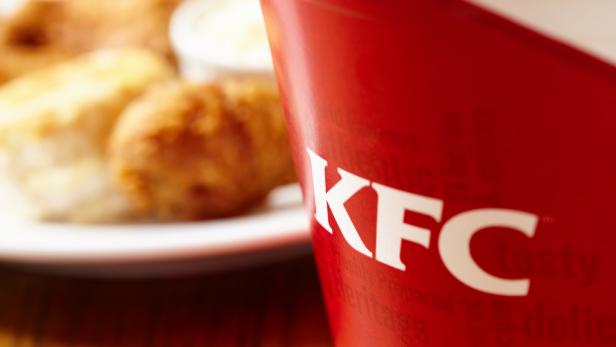 KFC ist ein auf Geflügel spezialisiertes US-amerikanisches Fast-Food-Unternehmen.
