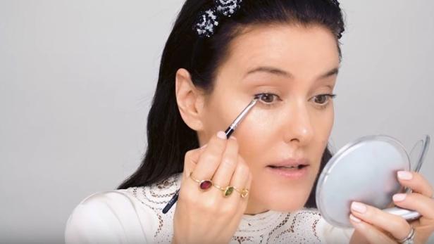 Make-up-Trick: Wimpern in wenigen Sekunden verdichten