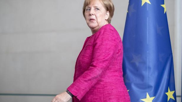 Asyl-Streit: Merkel beharrt auf europäischer Lösung