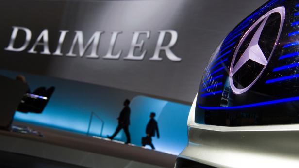 Handelskonflikte und Dieselaffäre: Daimler senkt Prognose