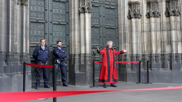 Kölner Dom vorübergehend evakuiert